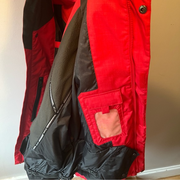 Red Columbia Winter Jacket - Picture 6 of 9